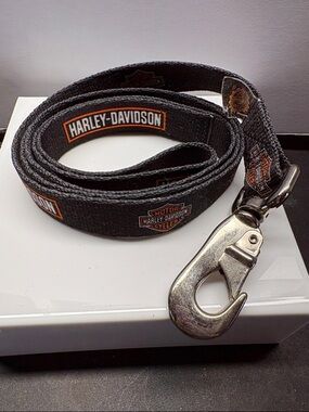 Harley-Davidson Black and Orange Logo Leash with Metal Snap Hook